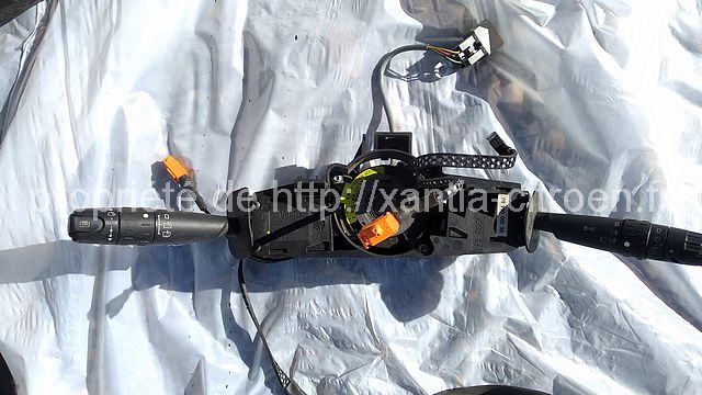 commande avec airbag et capteur rotation volant pour hydractive. Pour xantia phase 2 hydractive ou non